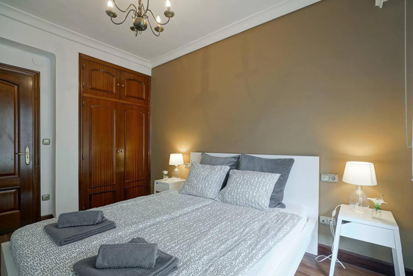 Amplio Apartamento En Gros Con Parking Privado San Sebastian Exterior photo